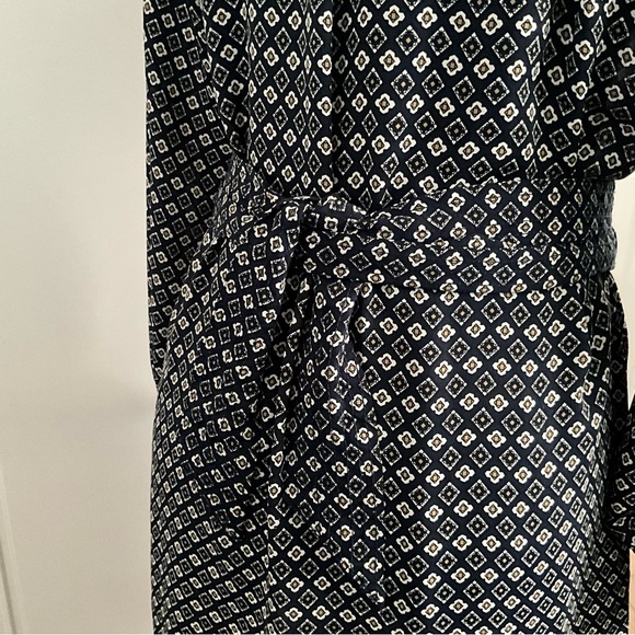 EUC Banana Republic Navy Belted Tunic Dress Split-Neck Date Dress Work Dress - Picture 8 of 15